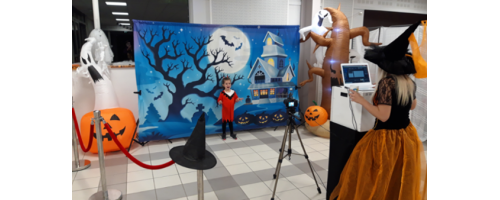 spectacle_magicien_halloween_magic_lorraine_artiste_alsace_meurthe_moselle_nanacy_lunevile_metz_colmar_sarrebourg_strasbourg_chateau_salins_enfants_musical_54_57_88_55_dieuze_baccarat_badonviller_241042402